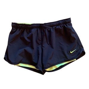 NIKE Drifit Phantom 2 in 1 Lined Running Shorts Large